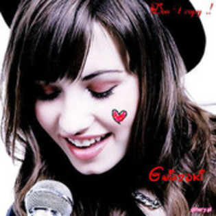 30659956_XLCDFPAPJ - Demi Lovato
