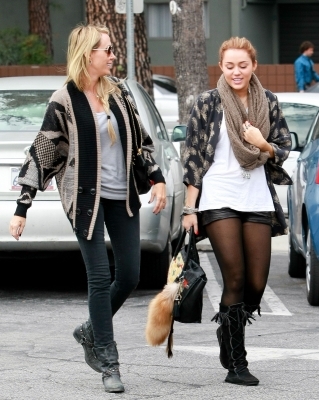 - x Out With Tish In Burbank - 15th February 2011