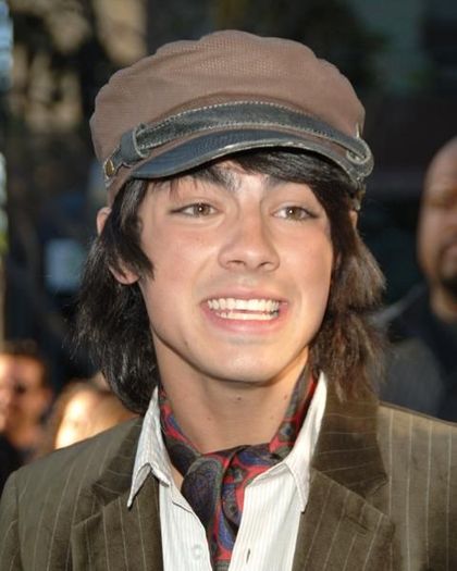 joe-jonas-va-alerga-5-km-in-scopuri-de-binefacere_1