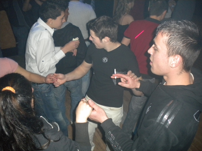 Magoos 018 - Club MAGOO S cartierul Malu Spart