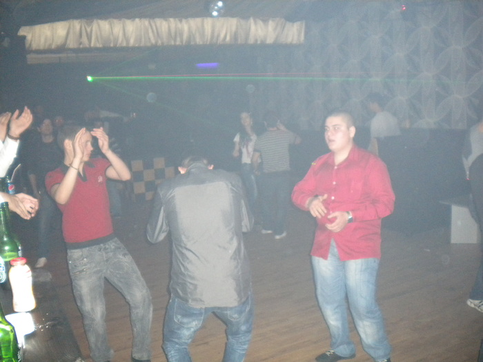 Magoos 024 - Club MAGOO S cartierul Malu Spart