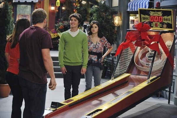 normal_008 - Wizards of Waverly Place Season 4 Episode 4 Journey to the Center of Mason Stills