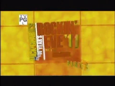 bscap0134 - Avril Lavigne live What the hell at Dick Clarks New Year