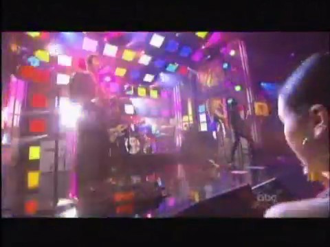 bscap0357 - Avril Lavigne live What the hell at Dick Clarks New Year