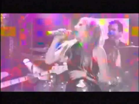 bscap0632 - Avril Lavigne live What the hell at Dick Clarks New Year