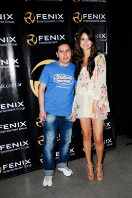 normal_015 - February 4th - Meet N Greet at Argentina Concert