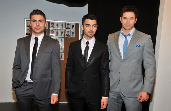 Joe+Jonas+Calvin+Klein+Men+Collection+Backstage+ovINWJMrkW0l