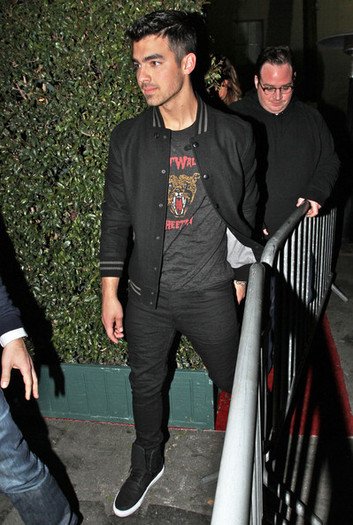 Joe+Jonas+Celebrities+Night+Out+Hollywood+82SA2583g94l - Celebrities On Night Out In Hollywood