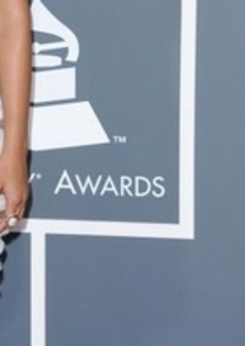 Rihanna+53rd+Annual+GRAMMY+Awards+0xVy7EafVd6l_006 - puzle cu vedete