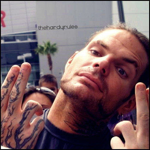 30456_128168160556468_100000898538357_143780_7277701_n - Jeff Hardy