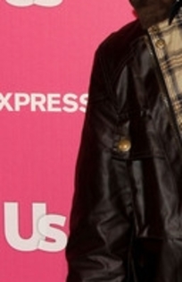 David+Henrie+Weekly+Hot+Hollywood+Arrivals+i_1VR-Juo6bl_004 - puzle cu vedete