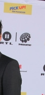 Dome+54+Red+Carpet+Arrivals+AWb0GVKJEC9l_003 - puzle cu vedete