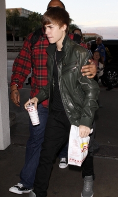  - 2011 At LAX Airport In Los Angeles - February 14th