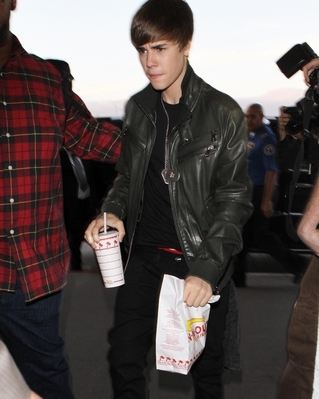  - 2011 At LAX Airport In Los Angeles - February 14th