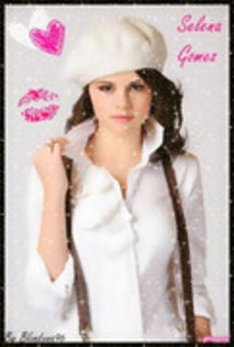 31275307_QWKBEZRAM - Micile Vedete