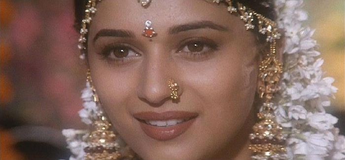 Prem-Granth-madhuri-dixit-11500184-1571-729