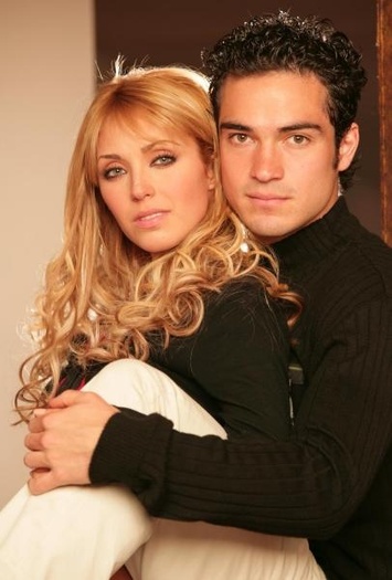 user84157_pic5562_1217105405 - Anahi si Alfonso
