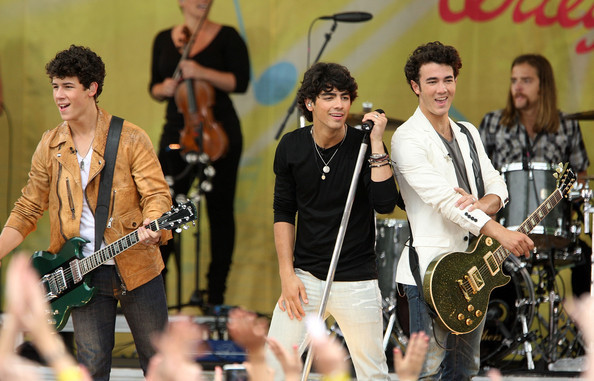 Jonas+Brothers+Perform+ABC+Good+Morning+America+re1C4UEHi4Sl - The Jonas Brothers Perform On ABC s Good Morning America