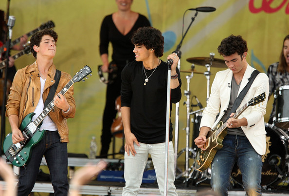 Jonas+Brothers+Perform+ABC+Good+Morning+America+uLTf4jp0YqTl - The Jonas Brothers Perform On ABC s Good Morning America