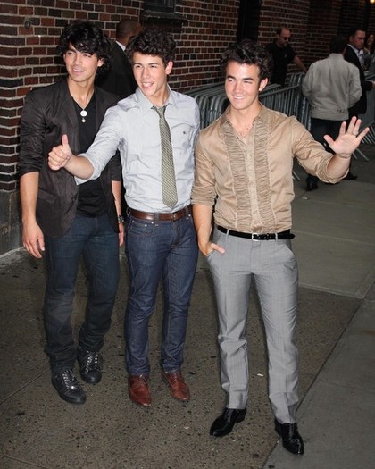 Jonas+Brothers+Late+Show+David+Letterman+1WyzDCmS3Wwl