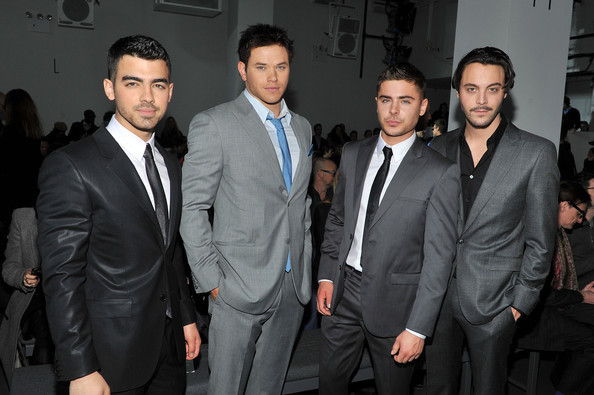 Joe+Jonas+Calvin+Klein+Men+Collection+Front+THRzQvdTqbCl