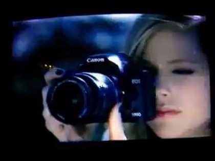 bscap0012 - Avril Lavigne - Canon Singapore Comercial - Captures by me