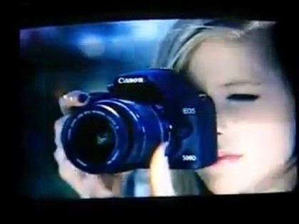 bscap0019 - Avril Lavigne - Canon Singapore Comercial - Captures by me