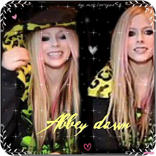 0081286903 - New Glittery with Avril Lavigne aka Abbey Dawn