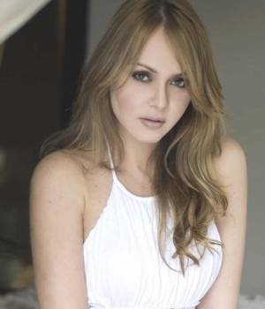 77171472483918021472472 - POZE GABRIELA SPANIC