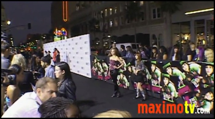 bscap0212 - 0 Bella Thorne at WHIP IT Premiere in Hollywood 0