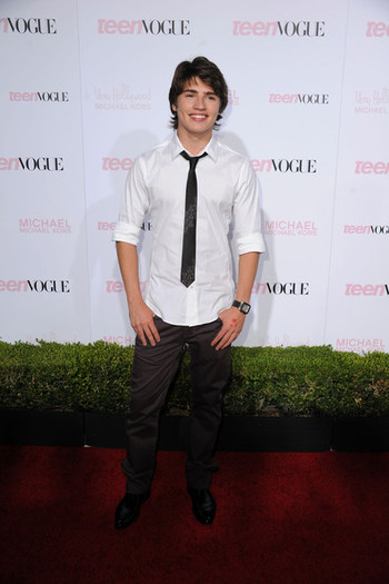 Gregg+Sulkin+8th+Annual+Teen+Vogue+Young+Hollywood+2cizmo9Kqxpl - Gregg Sulkin