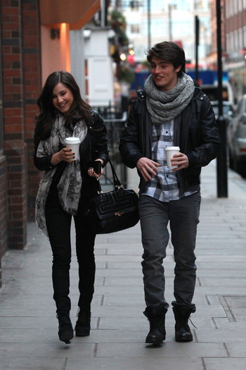 Gregg+Sulkin+Gregg+Sulkin+London+Sighting+LUsCNzHOSKbl