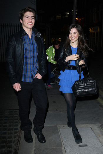 Gregg+Sulkin+Gregg+Sulkin+London+Sighting+rsCn-BPoFqGl