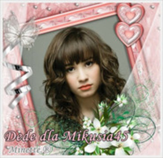 30480091_YVLHFYCTX - demi lovato poze