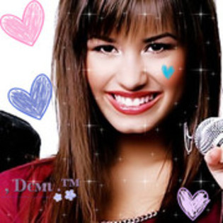 30480120_WOWXZXLNF - demi lovato poze