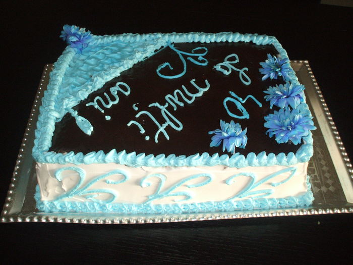 tort floare albastra