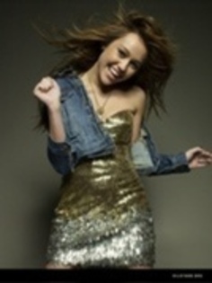 16716717_APGYDVSDG[1] - 000 poze cool cu miley 000