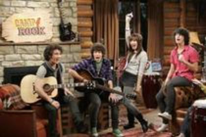 27532256_NNTICOJOC - poze camp rock1