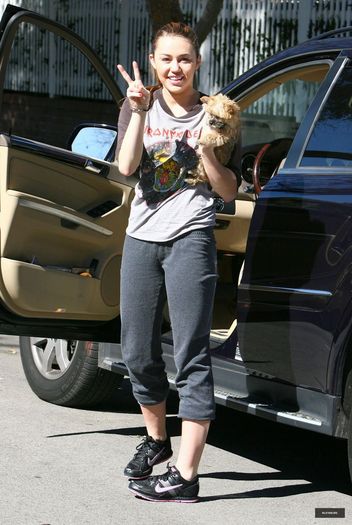 1 - Out and about in Toluca Lake - February 10