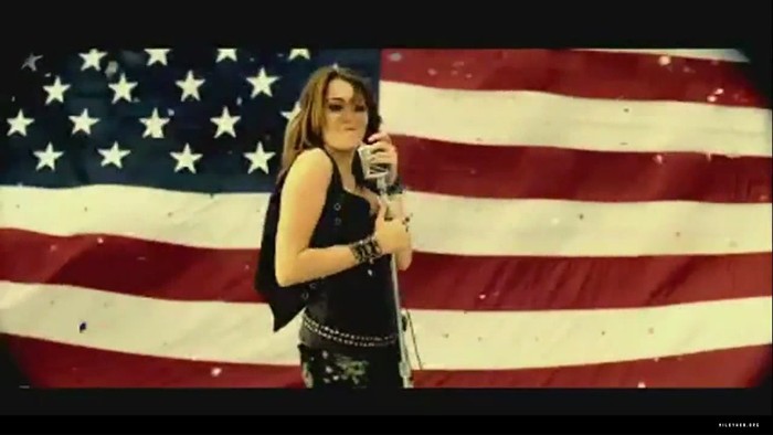 000218 - Captures Music Videos Party In The USA