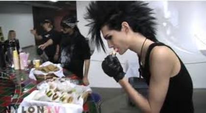 images (2) - poze vechi si noi cu Bill Kaulitz