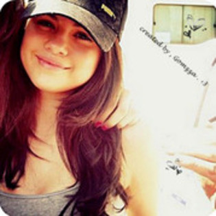 28998251_RYZFDQNYO - selena gomez