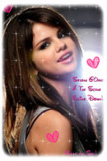 28999227_CKHZMKJBB - selena gomez