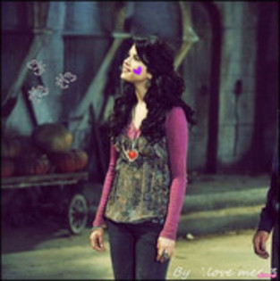 28999266_DOMEQWMQI - selena gomez