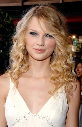 taylor-swift-pregnant-b[1] - TAYLOR SWIFT