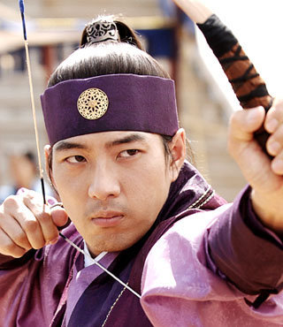 31651_120450441324316_106934462675914_105861_3349919_n - bq---jumong---qb