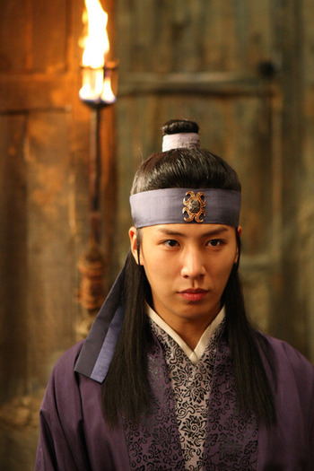 tumblr_l7gsoxKPtV1qd81i6o1_r1_500