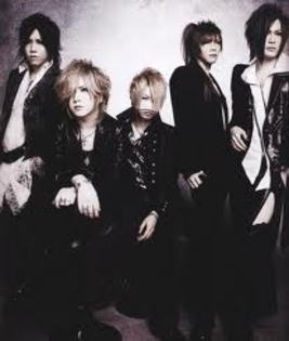 images (27) - The gazettE 2011