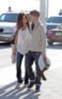 selena-gomez-si-justin-bieber-intr-un-nou-set-de-poze-de-cuplu_1