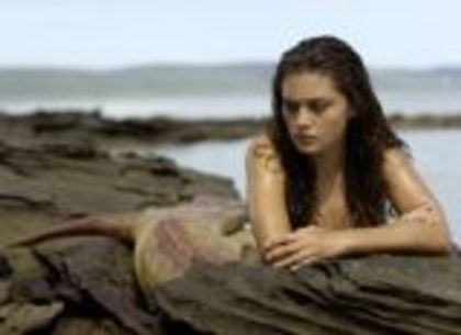 phoebe-tonkin_2 - H2o Cleo